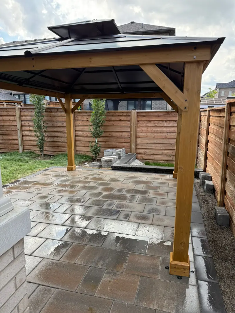 Gazebo with cedar fence in Markham
