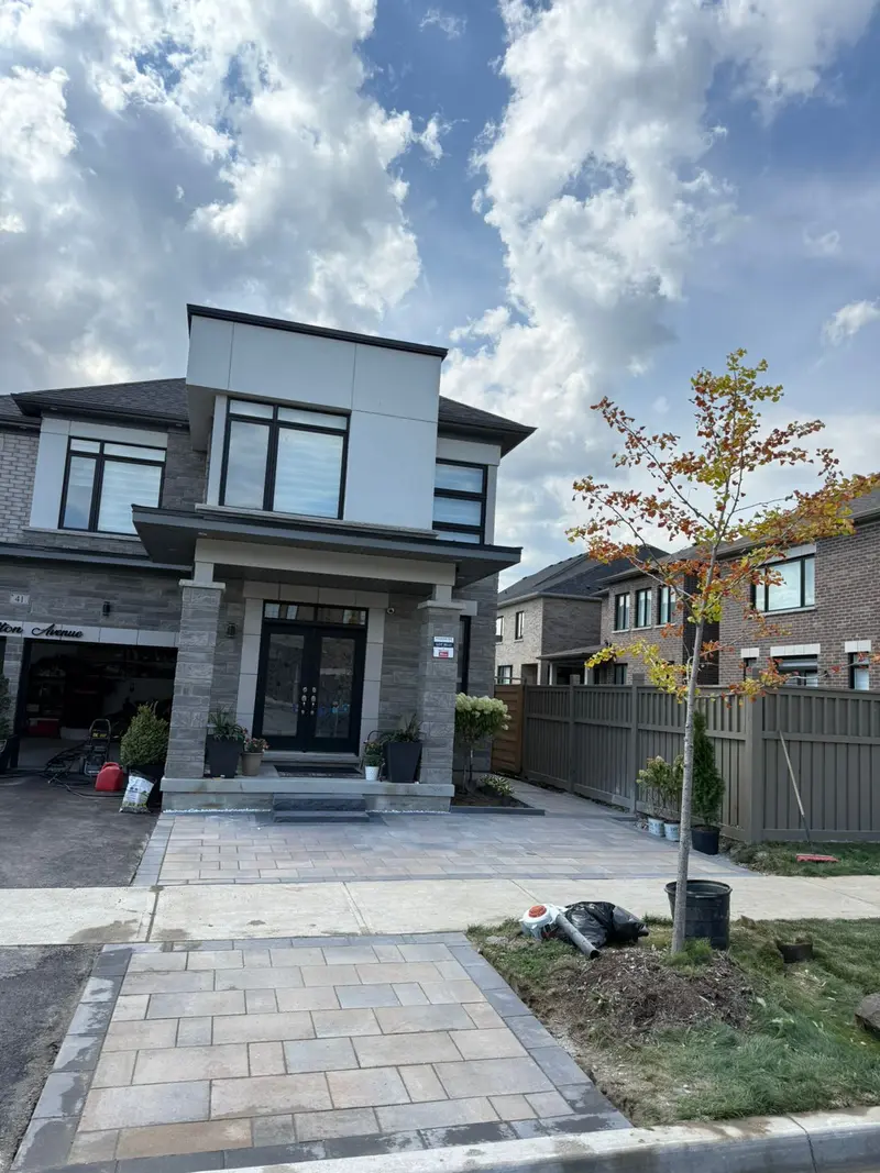 Front yard curb appeal with interlocking driveway
